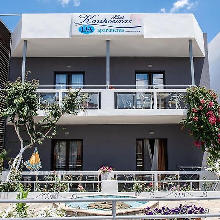ستالوس Lia Beachfront Apartments المظهر الخارجي الصورة