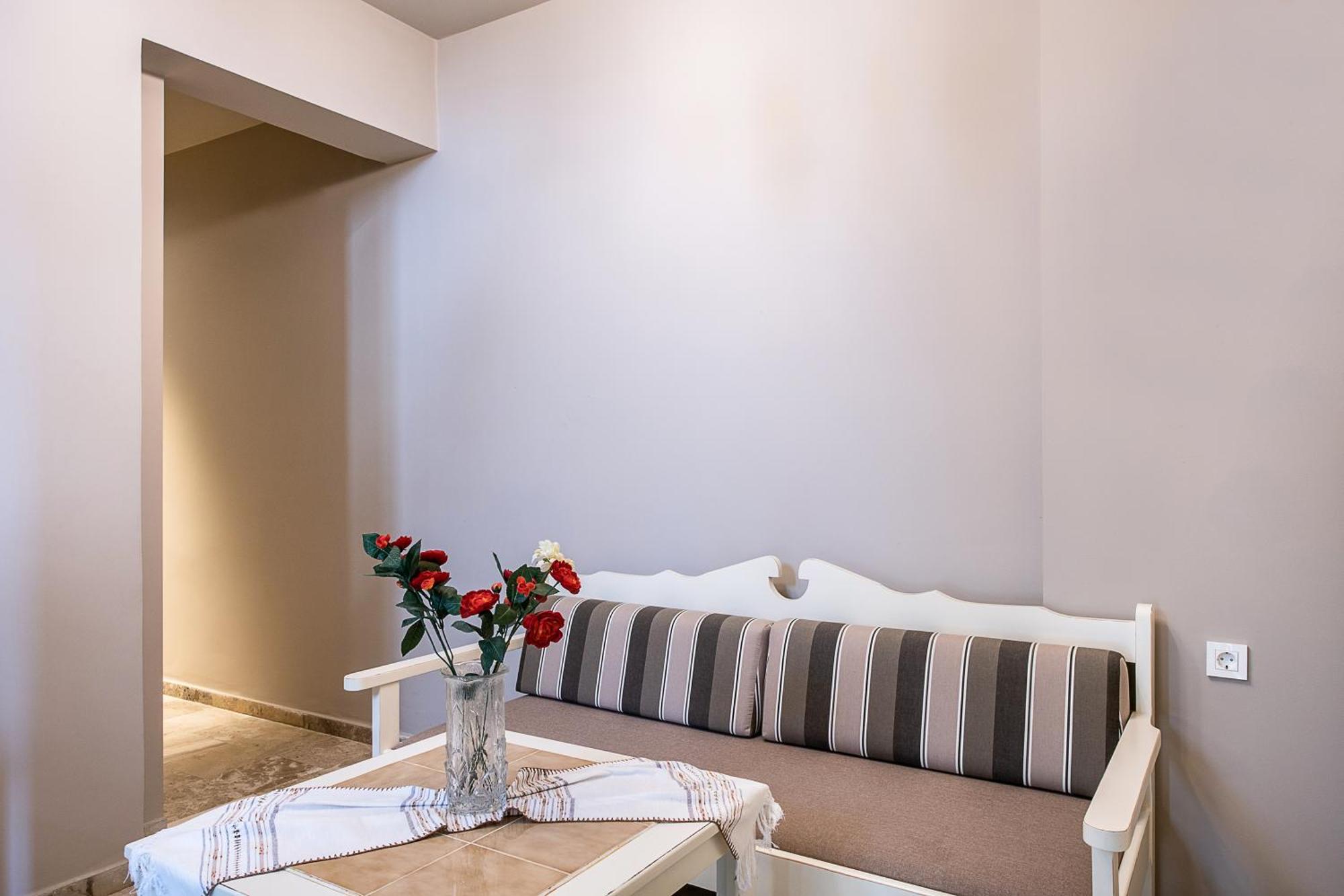 ستالوس Lia Beachfront Apartments المظهر الخارجي الصورة