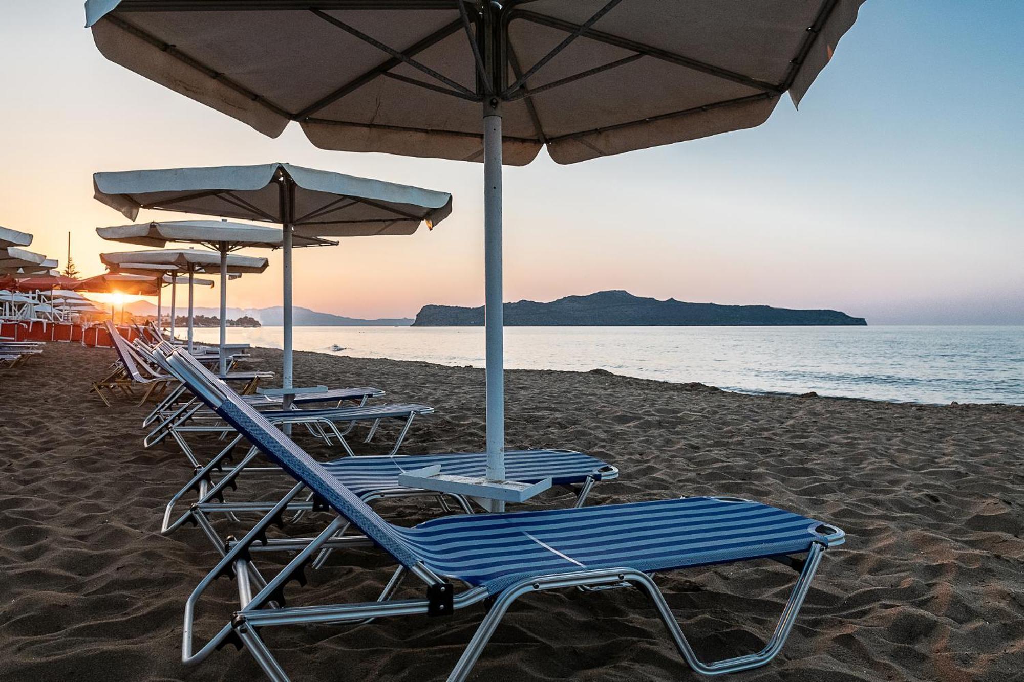 ستالوس Lia Beachfront Apartments المظهر الخارجي الصورة