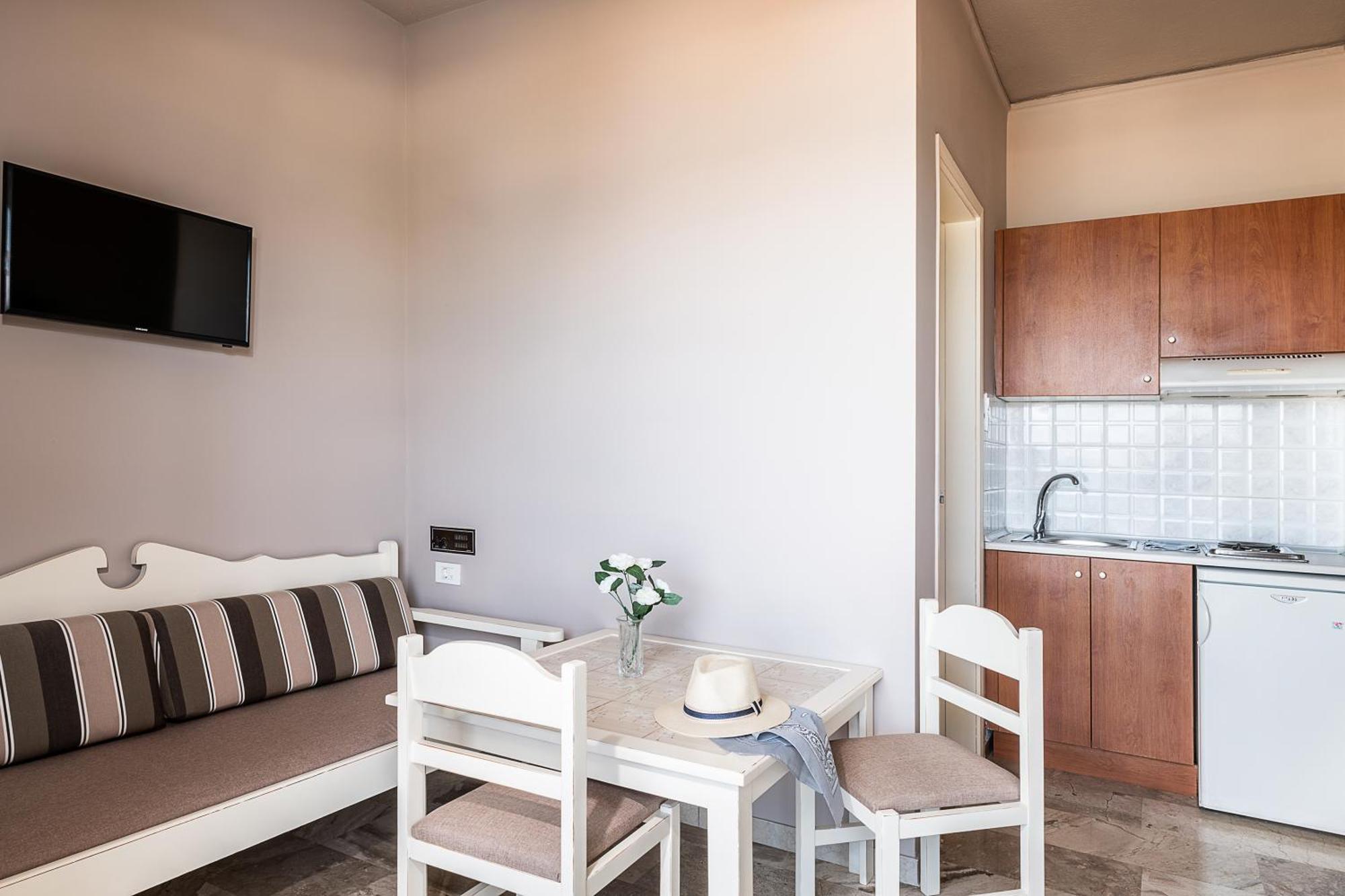 ستالوس Lia Beachfront Apartments المظهر الخارجي الصورة