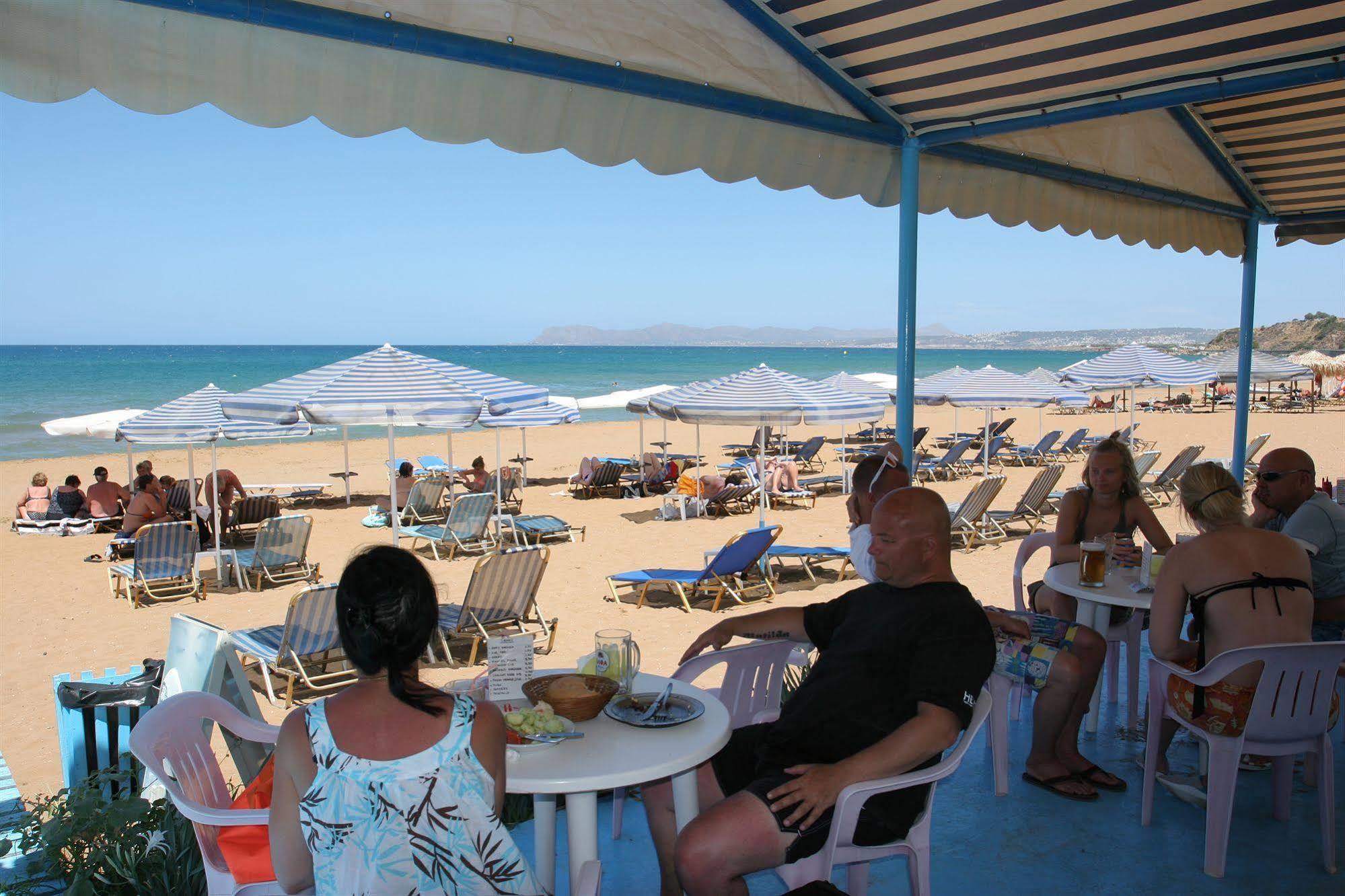 ستالوس Lia Beachfront Apartments المظهر الخارجي الصورة