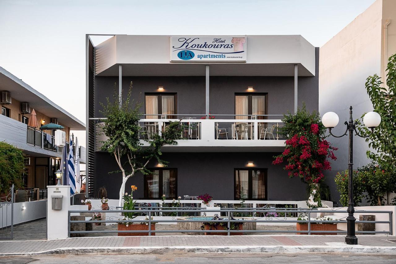 ستالوس Lia Beachfront Apartments المظهر الخارجي الصورة